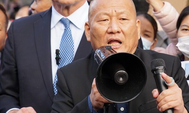 【八大道千人示威大游行抗议游民收容所计划】美国纽约华人联合会主办