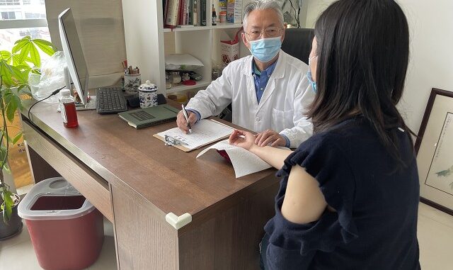 “健康与福祉”张德超中醫師談中药抗击新冠疫情
